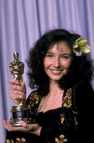<a href='ator/509/mary-steenburgen/' style='color:#FFFFFF' class='enlace_azul'>Mary Steenburgen</a> - Prêmios Oscar 1981 